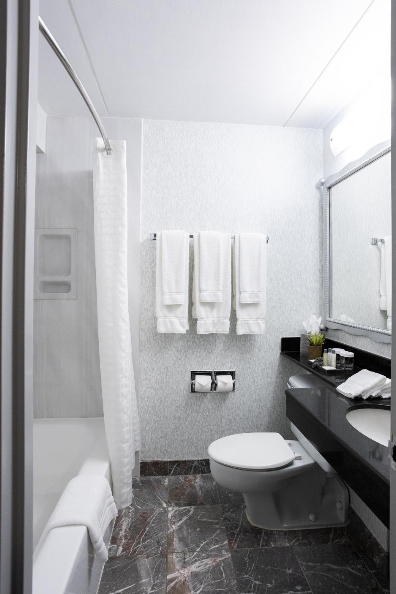 Somerset Inn Troy Zewnętrze zdjęcie